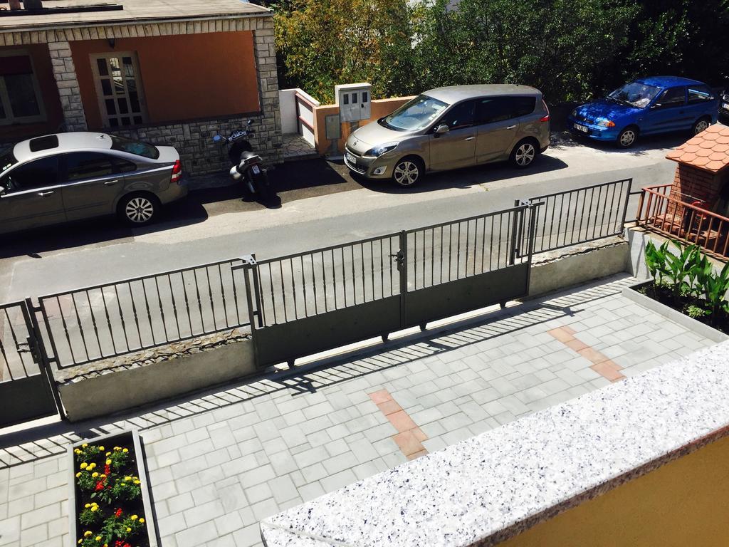 Apartment Dvorska Crikvenica Bagian luar foto
