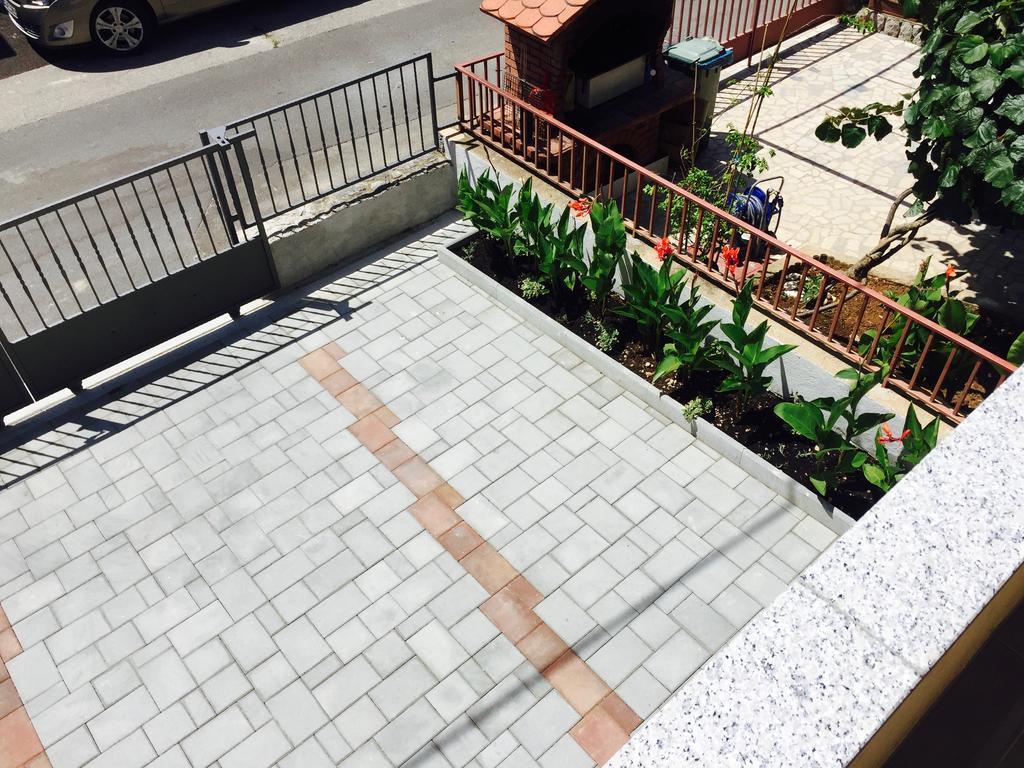 Apartment Dvorska Crikvenica Bagian luar foto