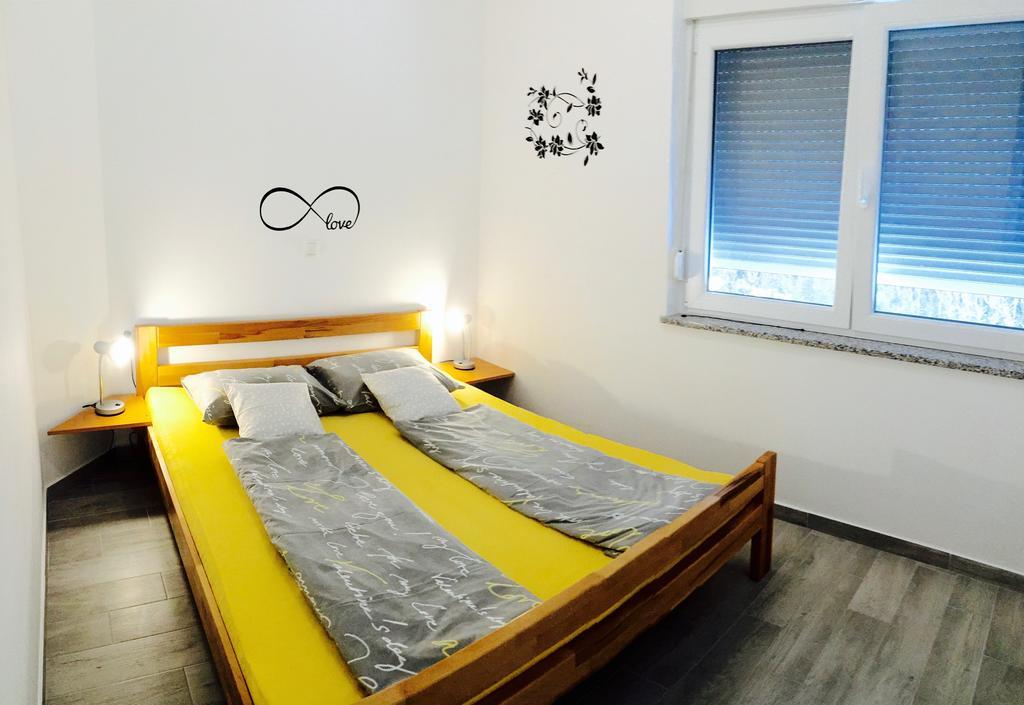 Apartment Dvorska Crikvenica Bagian luar foto