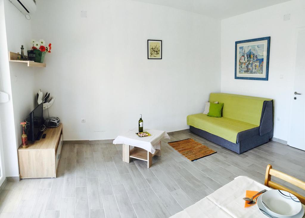 Apartment Dvorska Crikvenica Bagian luar foto