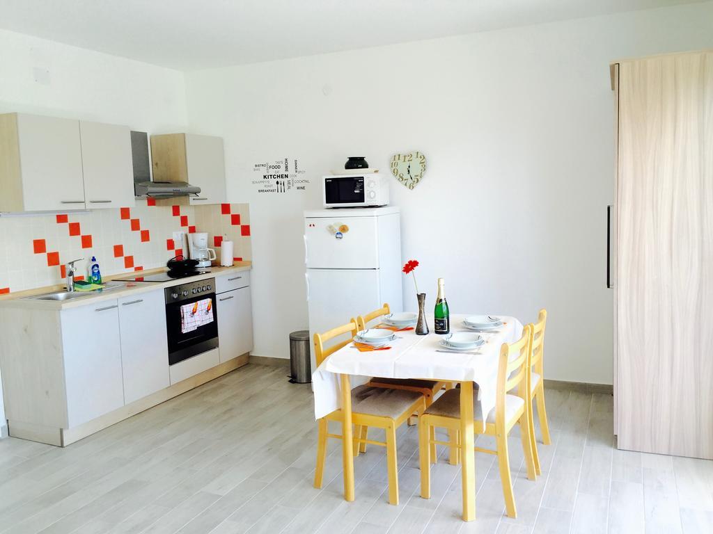 Apartment Dvorska Crikvenica Bagian luar foto