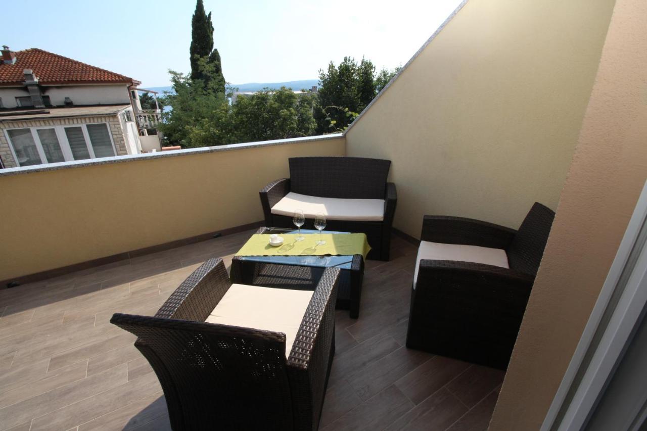 Apartment Dvorska Crikvenica Bagian luar foto